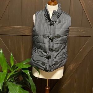 Liv & Piper Large gray zip and button up winter vest